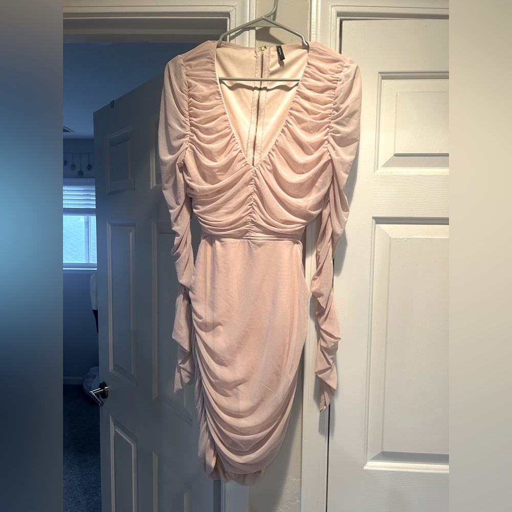 HAUTE MONDE Nude, ruched long sleeve open back dress